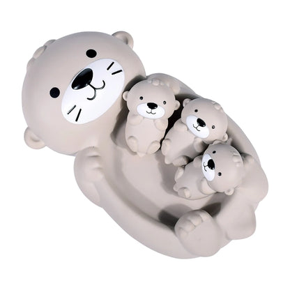 Loutre et ses trois bébés