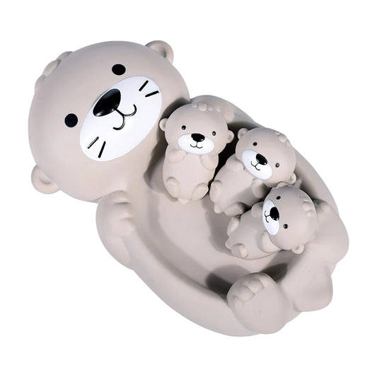 Loutre et ses trois bébés